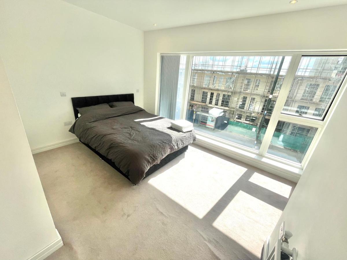 Luxury London Apartment - Steps To East Croydon Train Station المظهر الخارجي الصورة